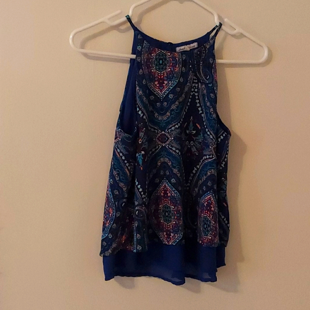 Cute midriff top